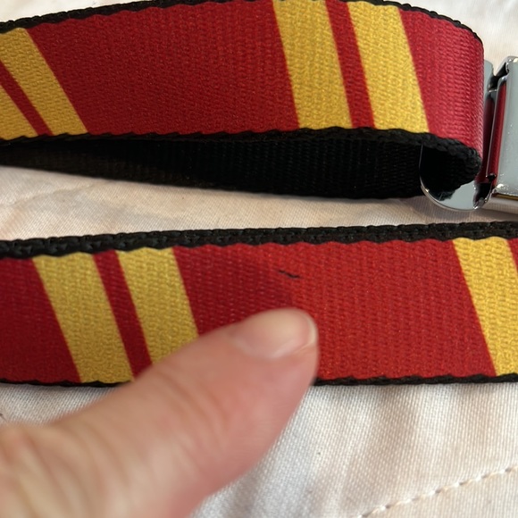 Buckle Down Kids Hash Mark Stripe Double Maroon/Gold Seatbelt Belt NWT - Picture 9 of 10